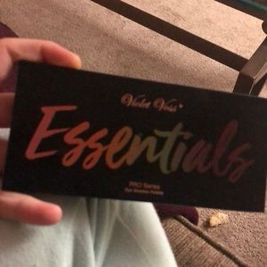 Violet Voss essentials